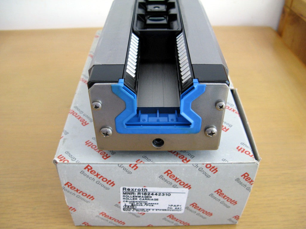 R182442210 R18244222X Bosch Rexroth Roller Runner Block Linear Motion Bearings