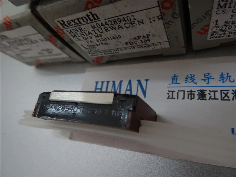 R044289301 Bosch REXROTH RUNNER BLOCK LINEAR BEARINGS