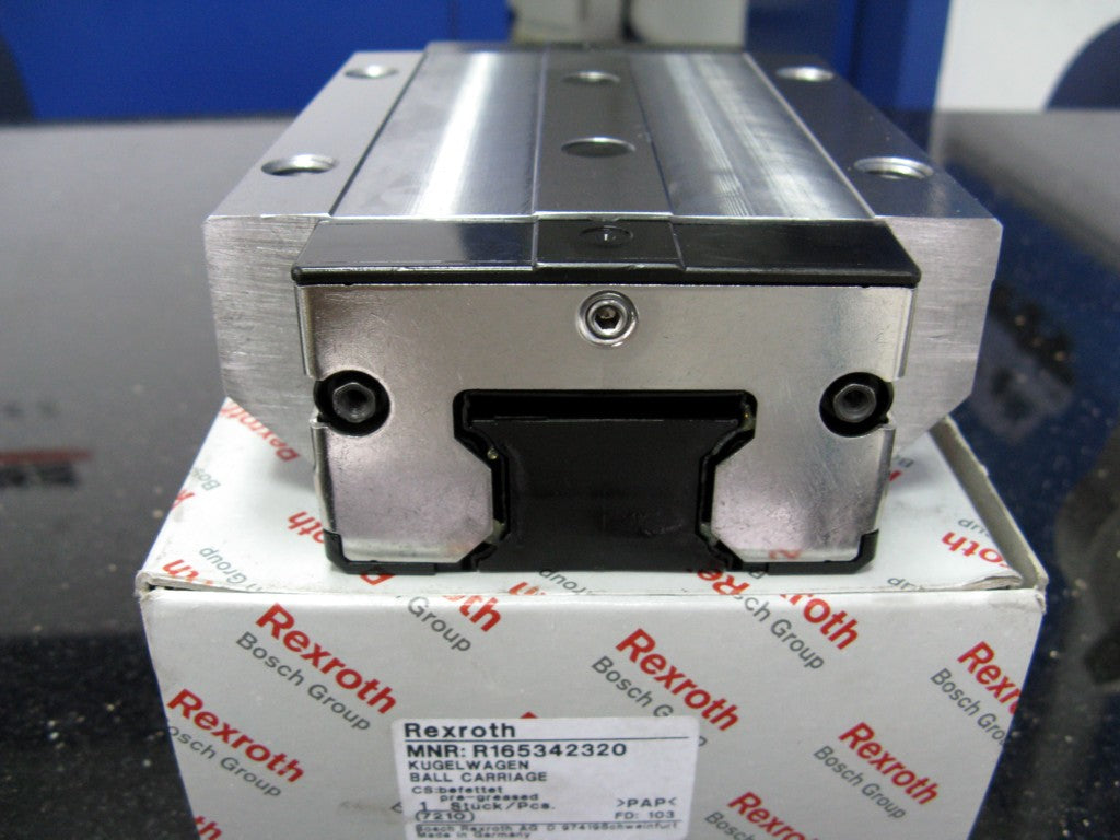 R165342320 Bosch Rexroth Runner Block Ball Carriage Linear Motion Bearings