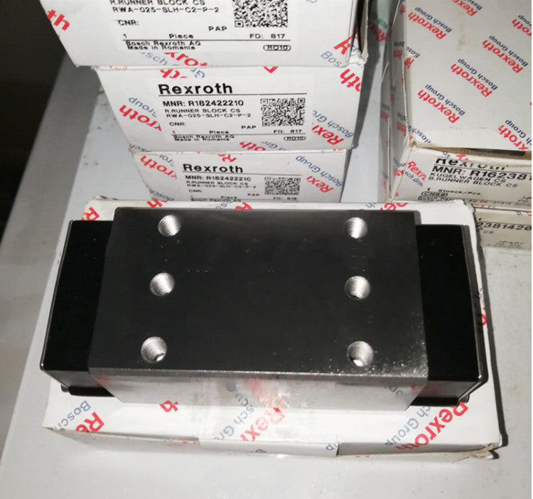 R182422210 Bosch Rexroth Roller Runner Block Linear Motion Bearings