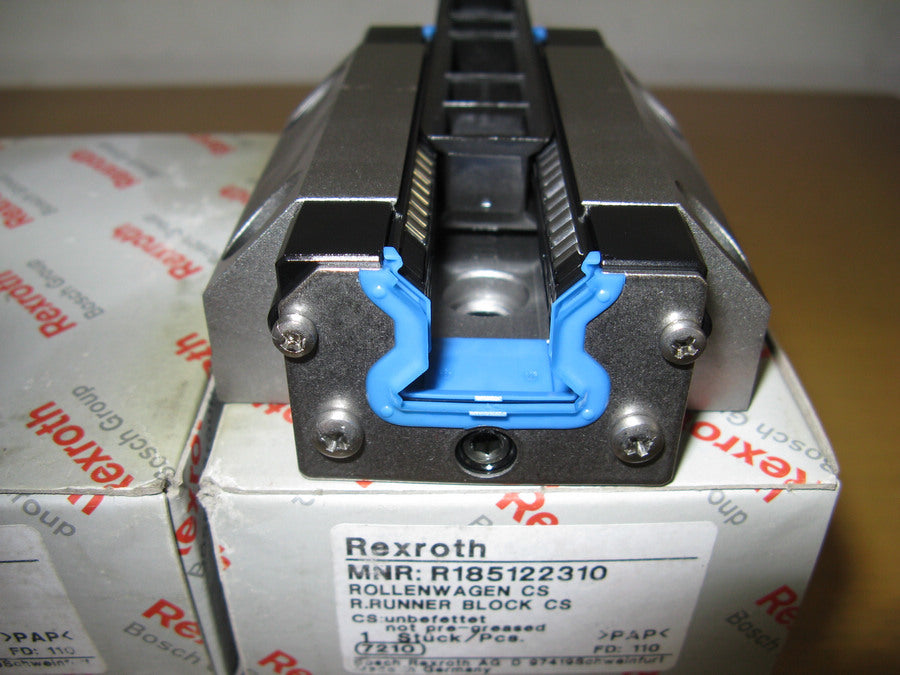 R185122210 R18512222X Bosch Rexroth Roller Runner Block Linear Motion Bearings