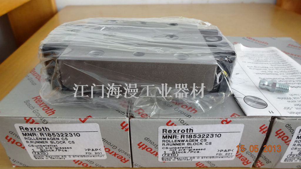 R185322210 R18532222X Bosch Rexroth Roller Runner Block Linear Motion Bearings