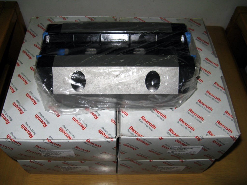 R185353210 Bosch Rexroth Roller Runner Block Linear Motion Bearings