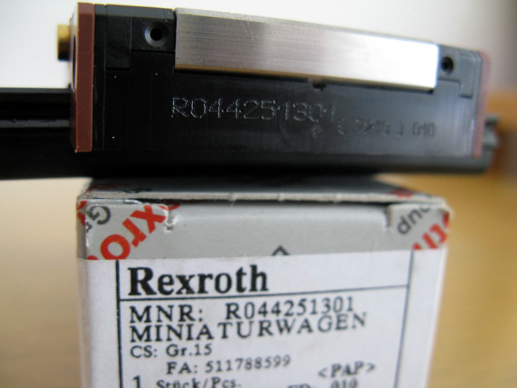 R044251301 Bosch REXROTH RUNNER BLOCK LINEAR BEARING