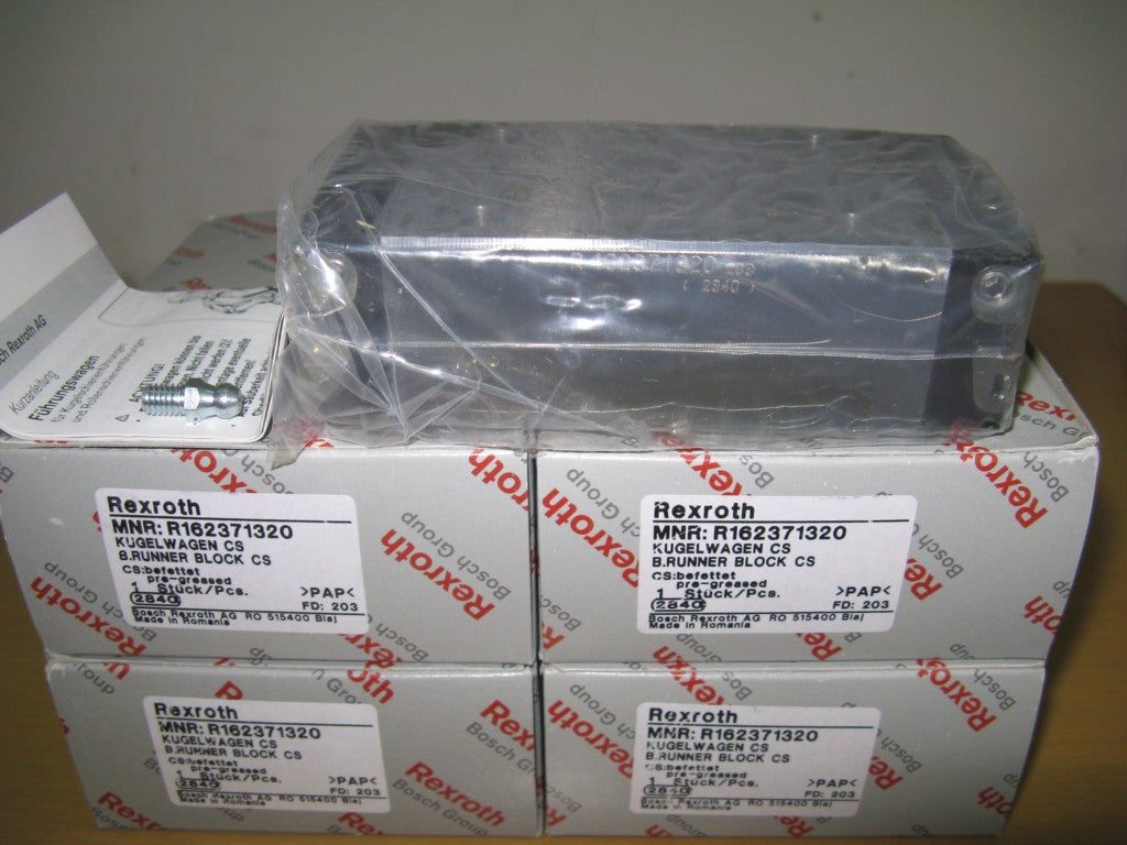 R162371320 BOSCH REXROTH RUNNER BLOCK BALL CARRIAGE LINEAR BEARINGS