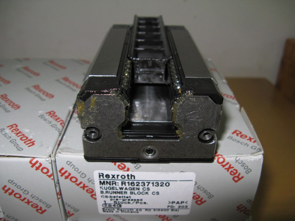 R162371320 BOSCH REXROTH RUNNER BLOCK BALL CARRIAGE LINEAR BEARINGS