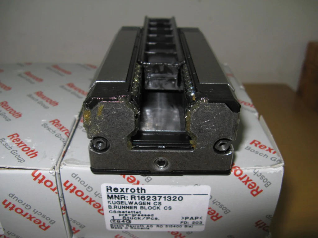 R162372220 BOSCH REXROTH RUNNER BLOCK BALL CARRIAGE LINEAR BEARINGS