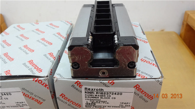 R162372420 BOSCH REXROTH RUNNER BLOCK BALL CARRIAGE LINEAR BEARINGS