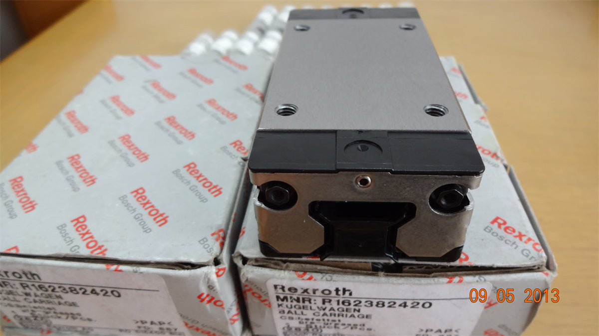 R162382420 BOSCH REXROTH RUNNER BLOCK BALL CARRIAGE LINEAR BEARINGS