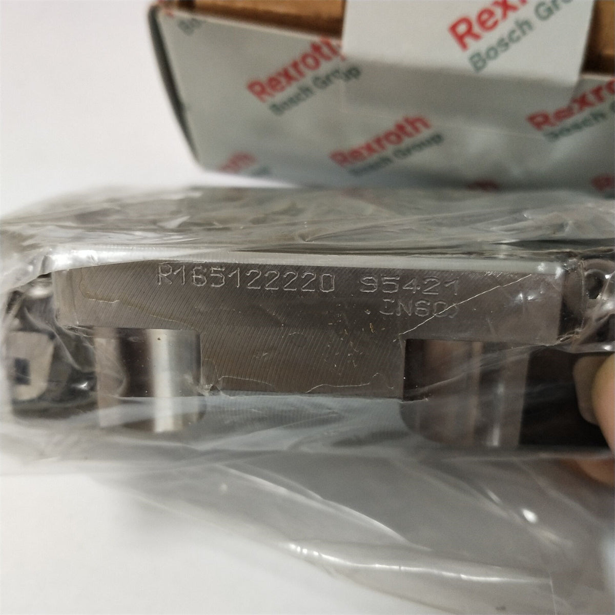 R165122220 BOSCH REXROTH RUNNER BLOCK LINEAR BEARINGS