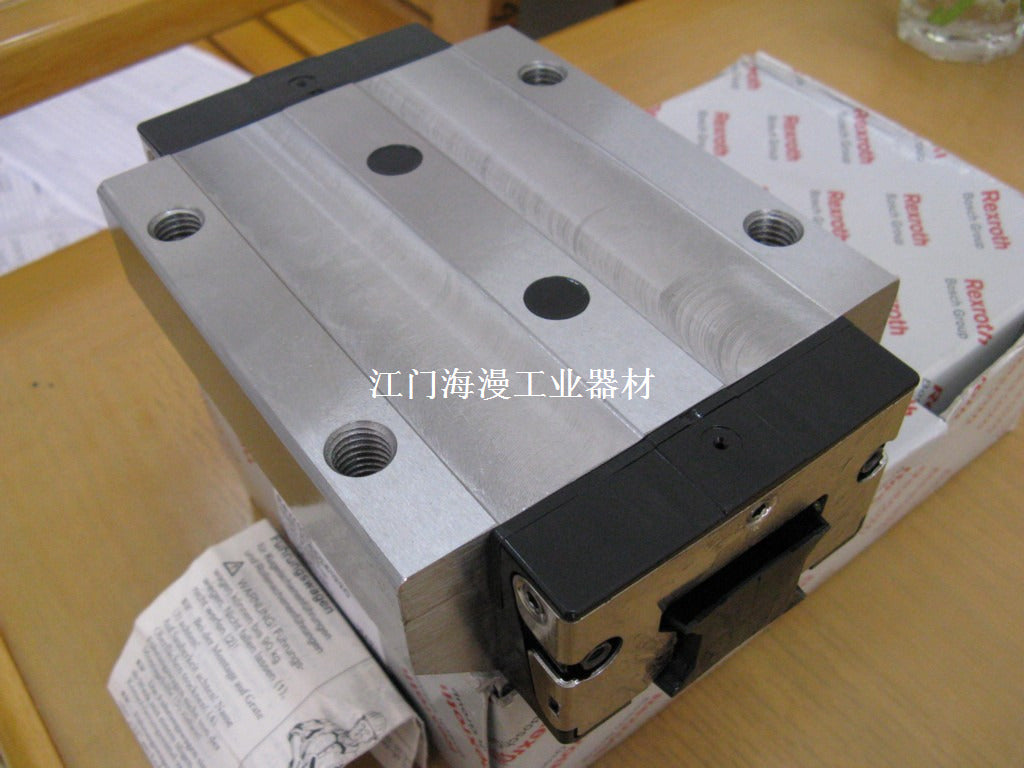 R165341420 Bosch Rexroth Runner Block Ball Carriage Linear Motion Bearings